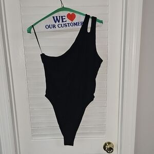 Black One-Shoulder Bodysuit